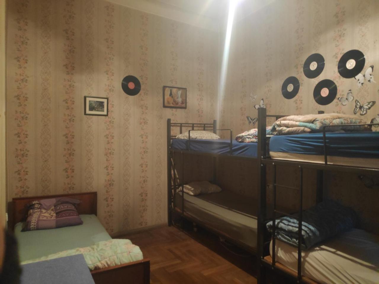 Amoun Hostel Tbilissi Extérieur photo